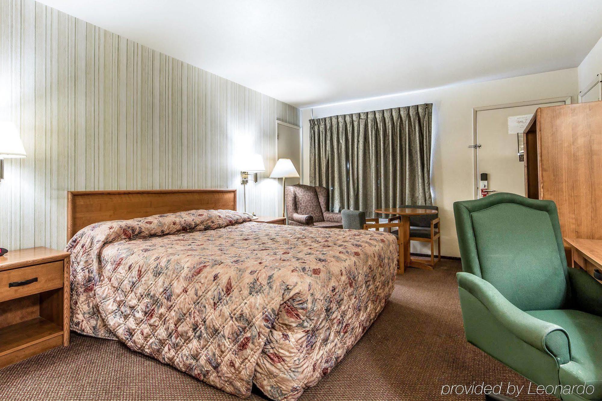 Econo Lodge 萨利纳斯 外观 照片